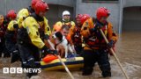 【競馬】イギリスのウスター競馬場が強雨で洪水状態に　池かな？